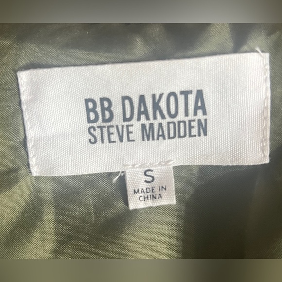 Steve Madden BB Dakota® x Steve Madden® According To You Puffer Jacket sz Sm - Picture 5 of 6